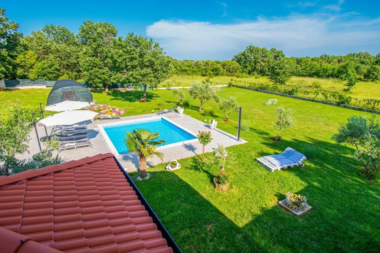 Villa Afrodita In Pula-Istrien