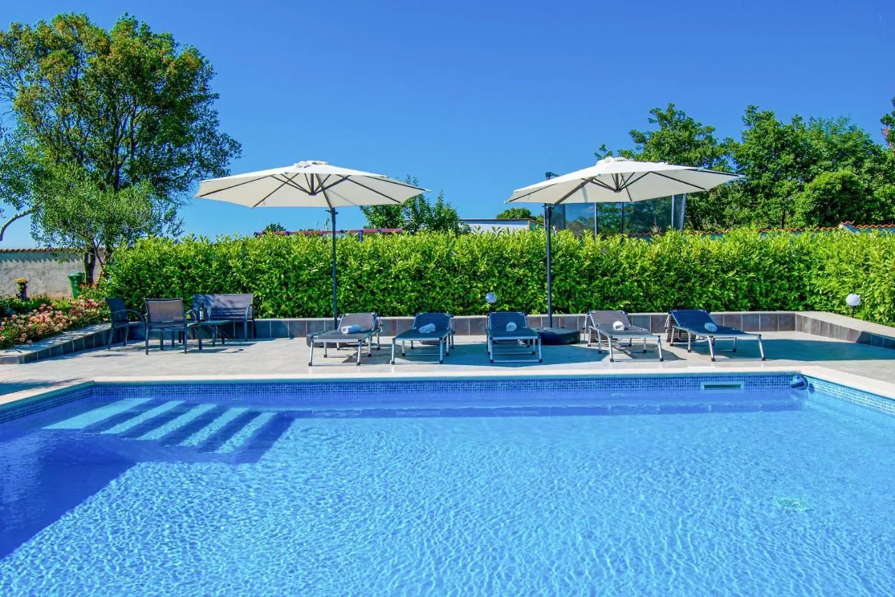 Villa Afrodita In Pula-Istrien